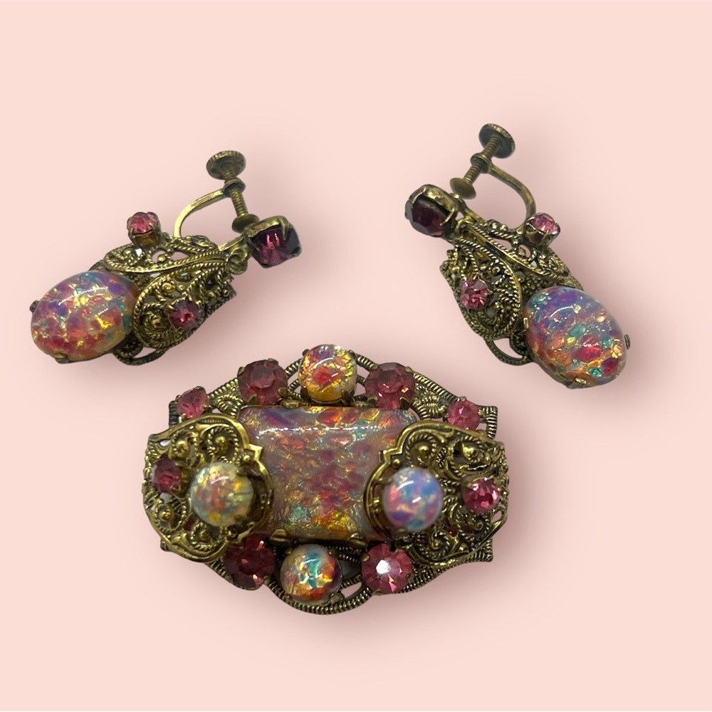Vintage Rhinestone Brooch And Earrings Costume Jewelry Set + Gift Box